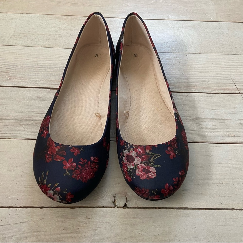 Floral flats/navy maroon green/size 8